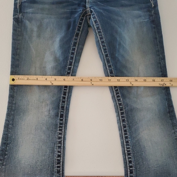 Miss Me Medium Wash Boot Cut Jeans Fleur De Lis Pocket - Picture 11 of 13